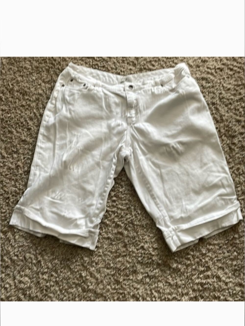 Venezia White Size 22 Bermuda Shorts